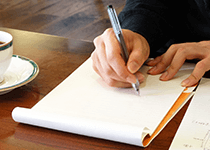 公的機関への届け出が必要