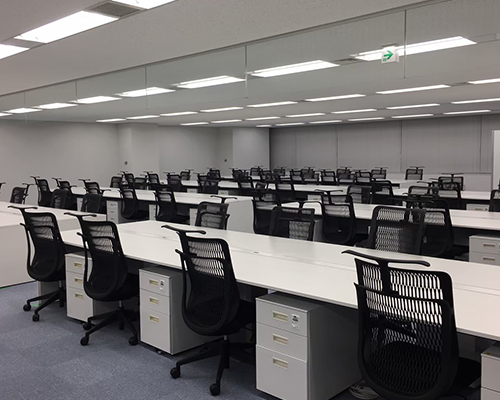 高品質な陳列什器を低価格でご提供！