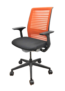 スチールケース（SteelCase）製 Thinkチェア