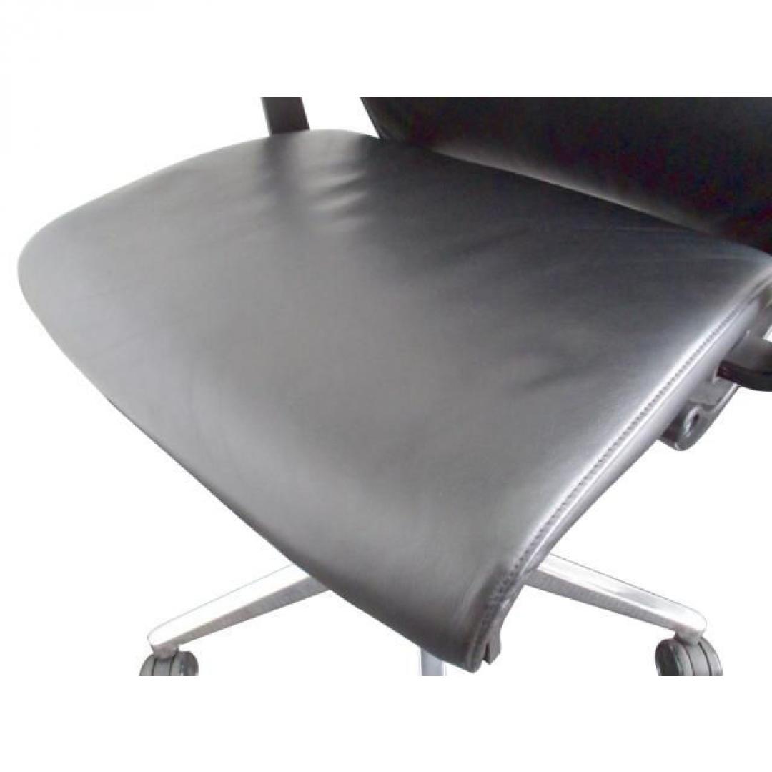 Steelcase Thinkチェア レザー