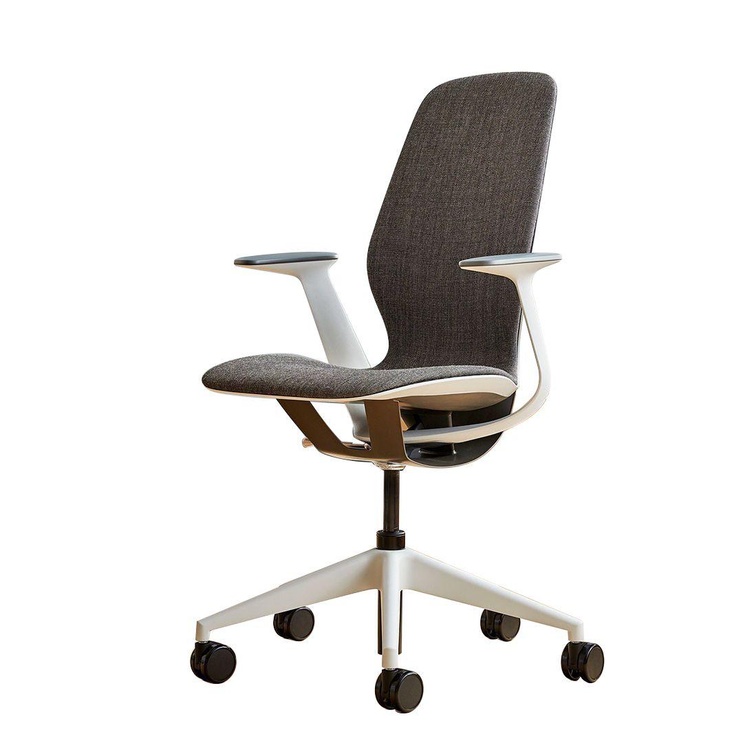 Steelcase　SILQチェア