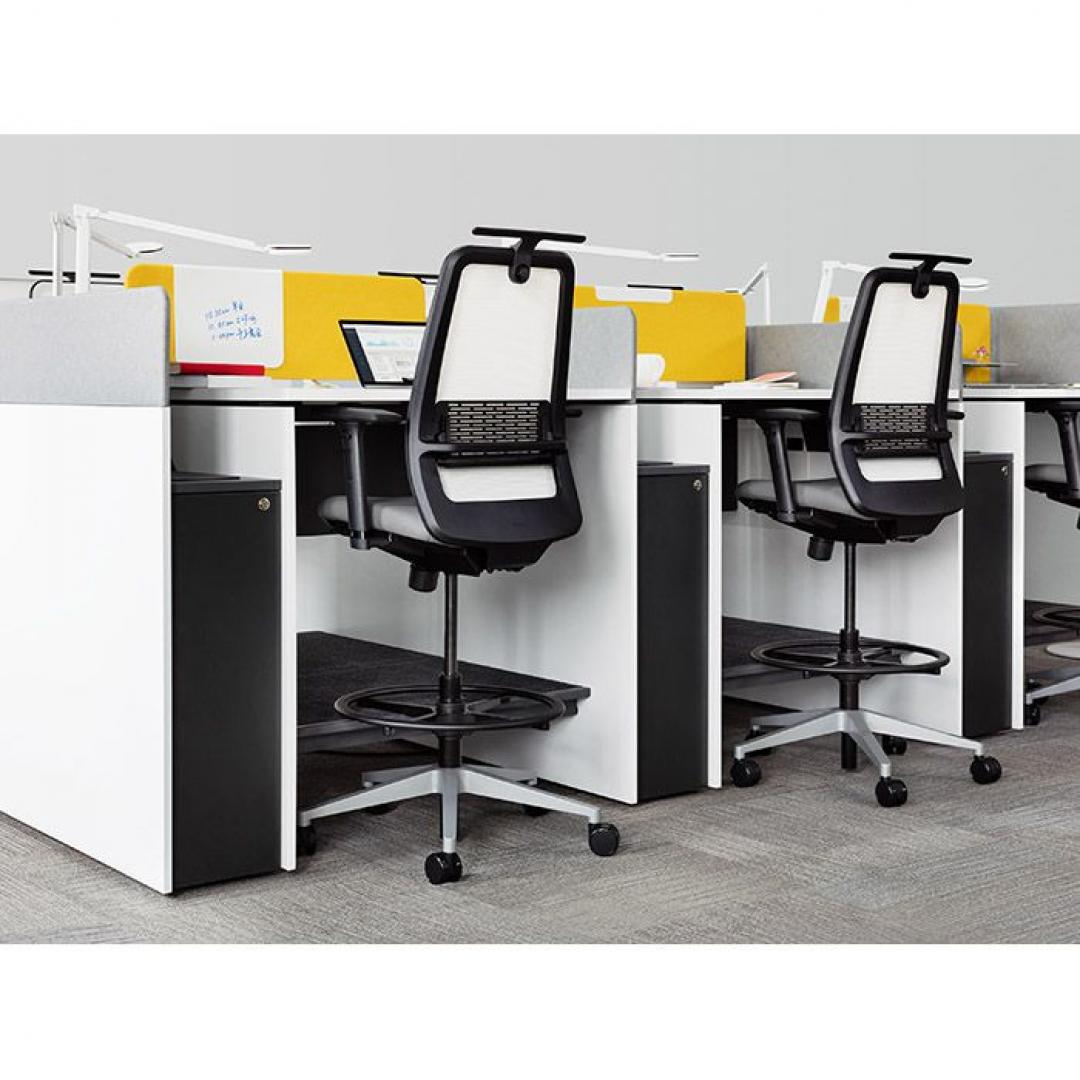 Steelcase Navi Teamlslandデスク