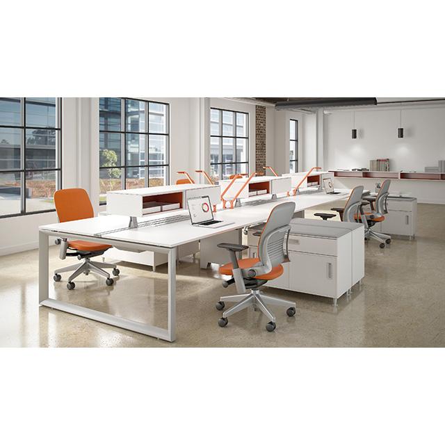 Steelcase FrameOne デスク