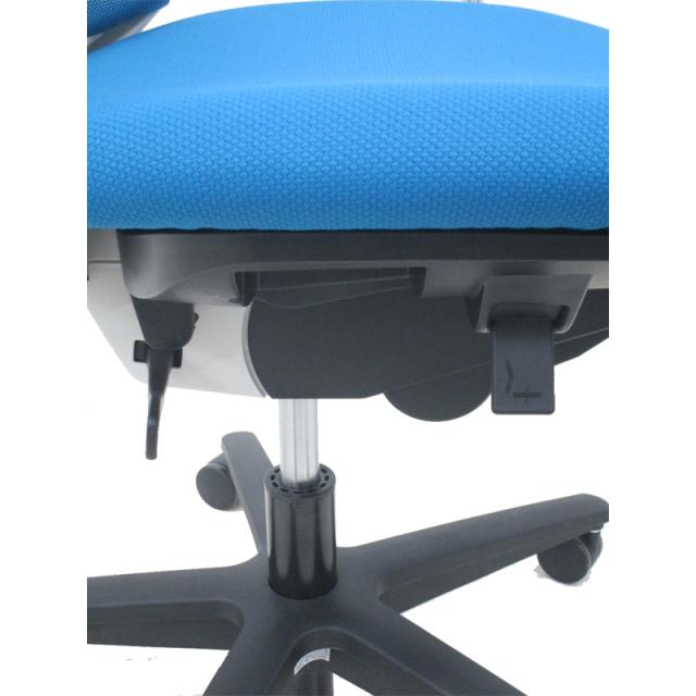 コクヨ ミトラシリーズ 肘無ハイバックチェアのレンタル | 椅子・オフィスチェア | オフィス家具のレンタルバスターズ