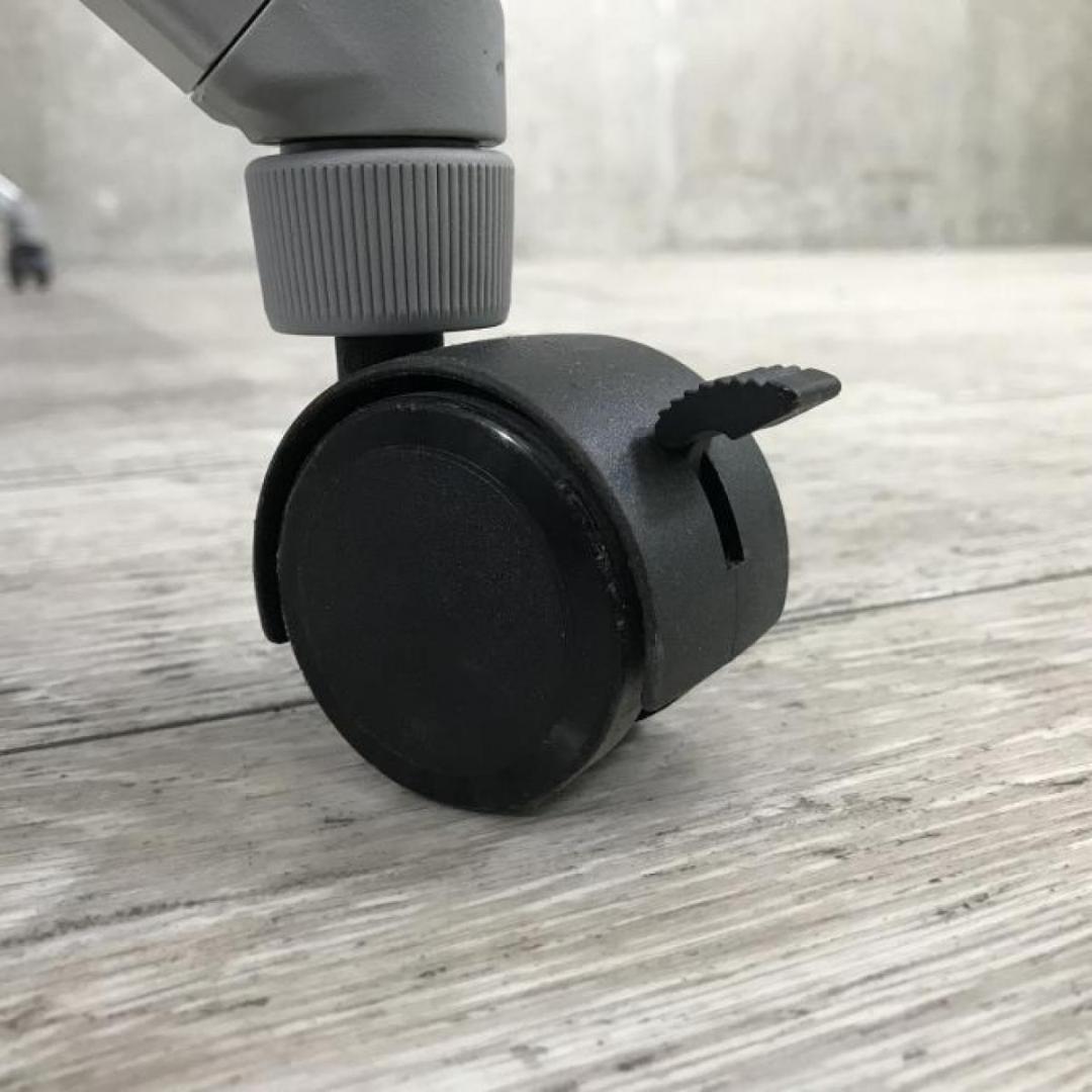 オカムラ スタックテーブル フラプター 幅1500mm×奥行き450mm