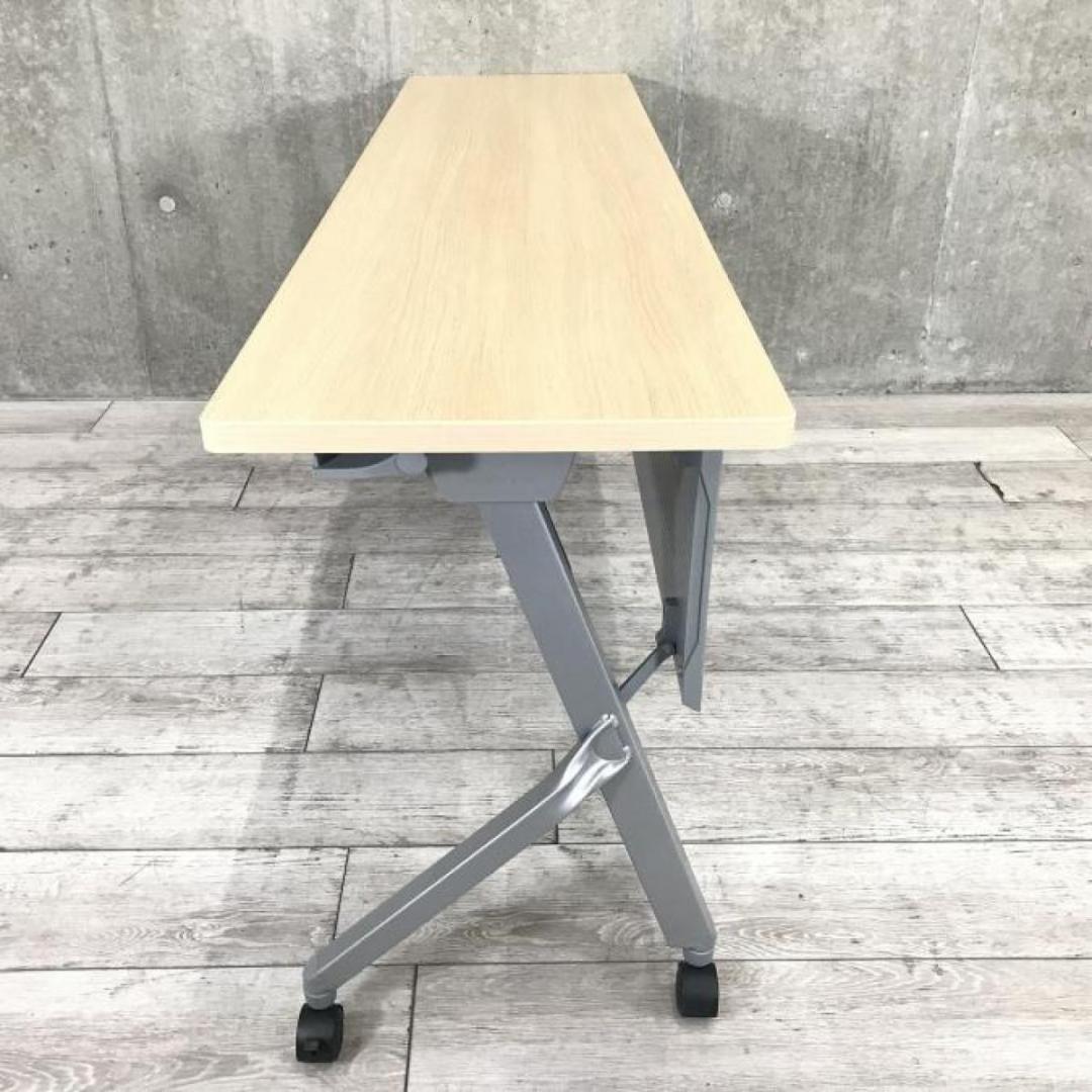 オカムラ スタックテーブル フラプター