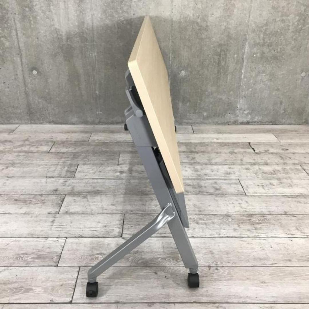 オカムラ スタックテーブル フラプター