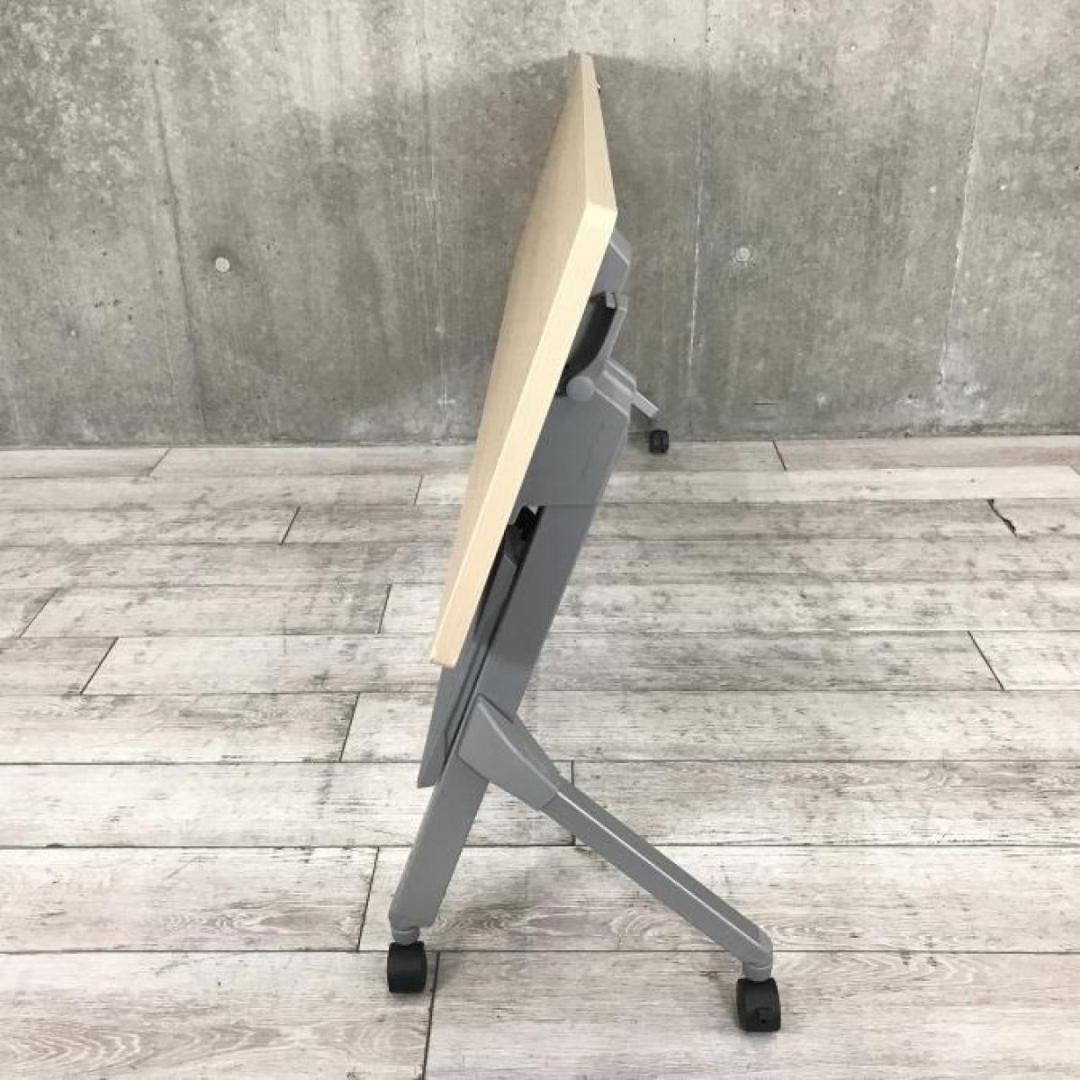 オカムラ スタックテーブル フラプター