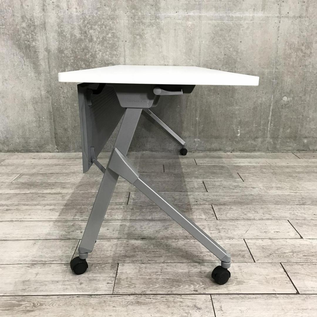 オカムラ スタックテーブル フラプター