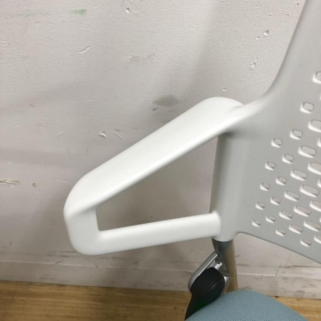 内田洋行(UCHIDA)　FM-345　ミーティングチェア