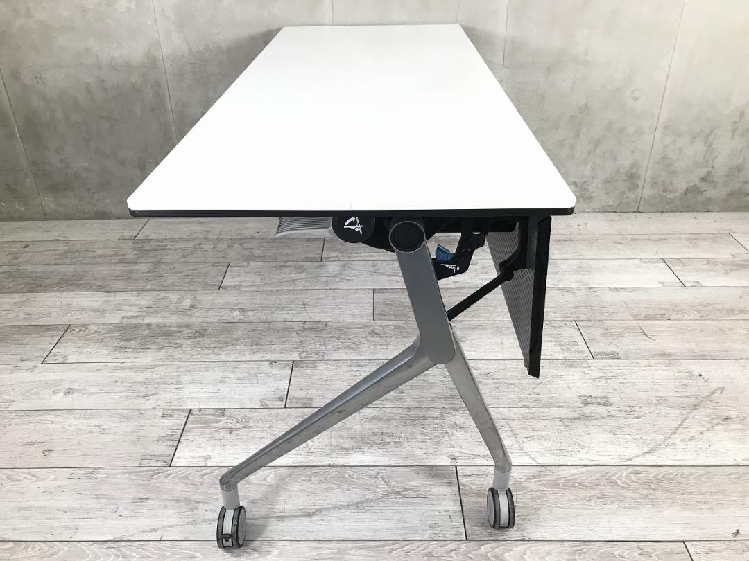 オカムラ スタックテーブル インターアクトNT 幅1500mm×奥行き600mm