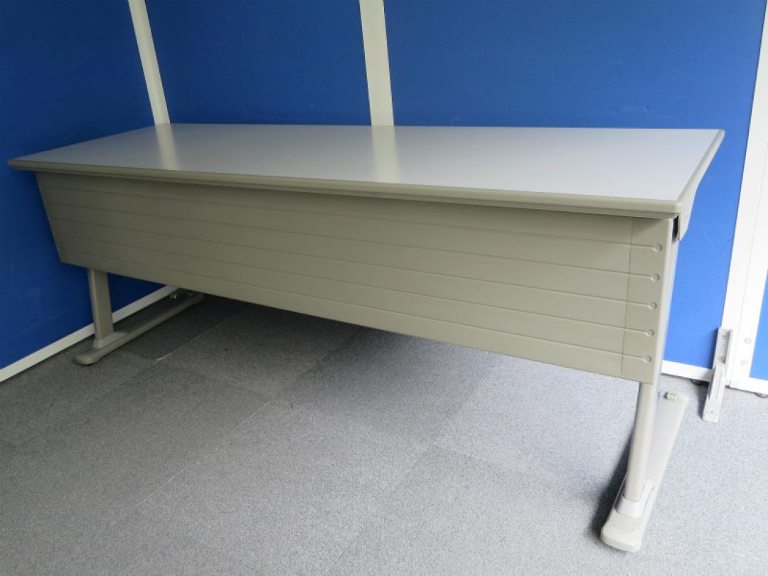 オカムラ スタックテーブル 8184型 幅1800mm×奥行き600mm