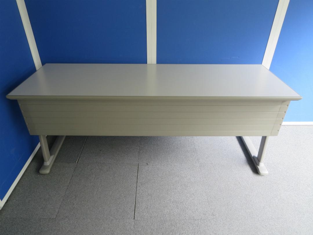 オカムラ スタックテーブル 8184型 幅1800mm×奥行き600mm